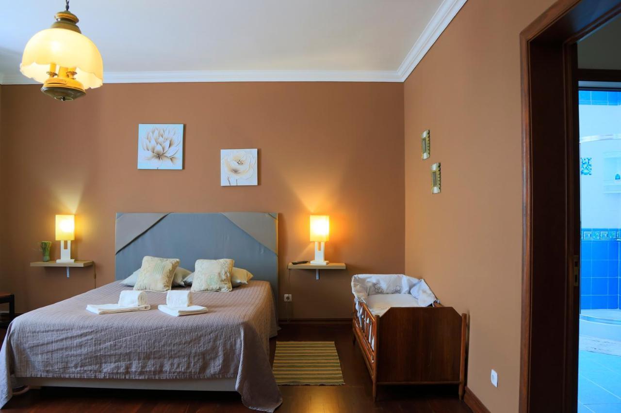 Bella Italia Populo Guest House ปอนตาเดลกาดา ภายนอก รูปภาพ