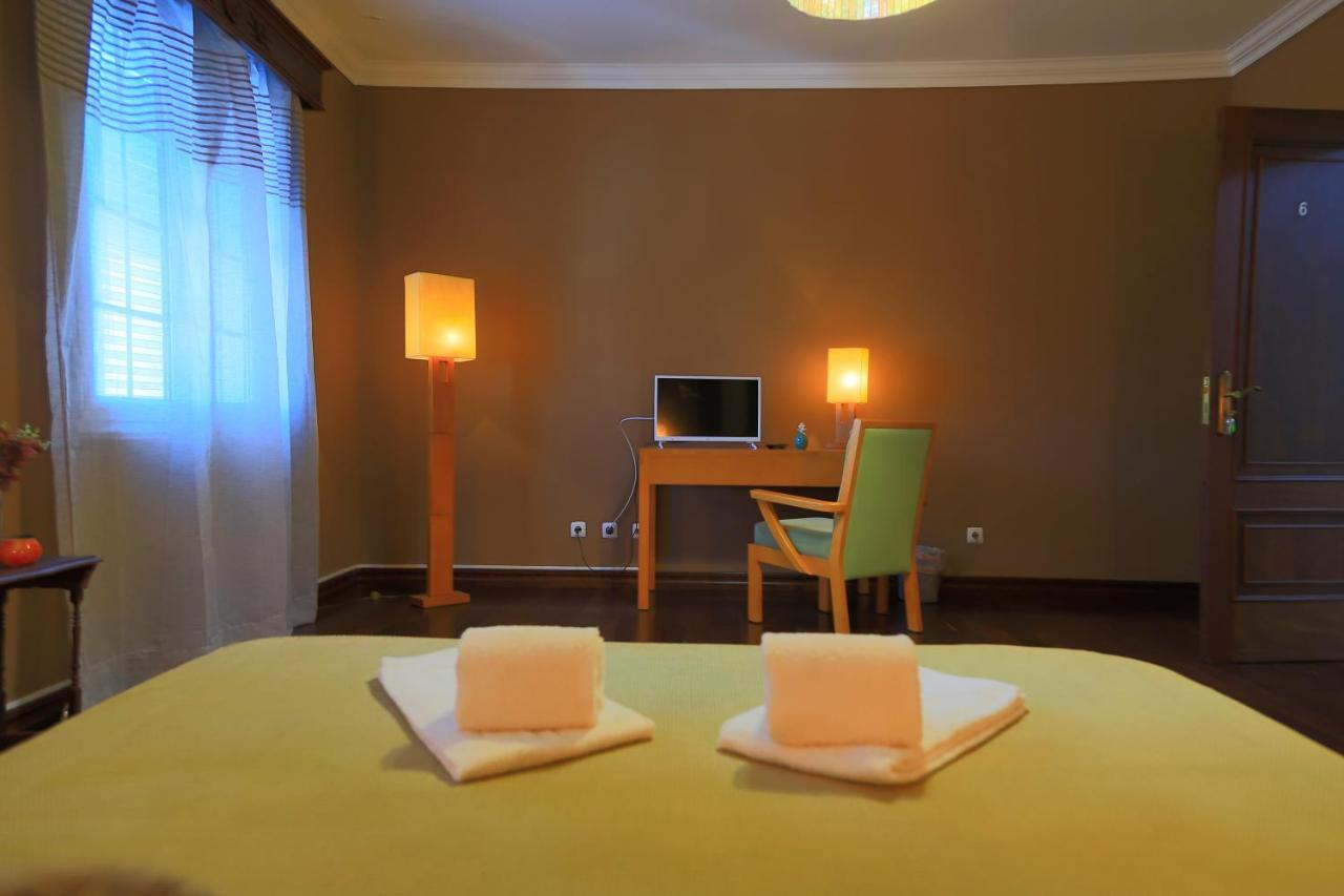 Bella Italia Populo Guest House ปอนตาเดลกาดา ภายนอก รูปภาพ