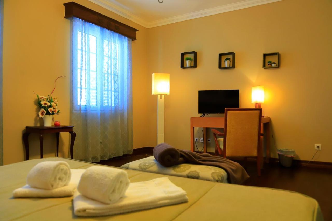 Bella Italia Populo Guest House ปอนตาเดลกาดา ภายนอก รูปภาพ