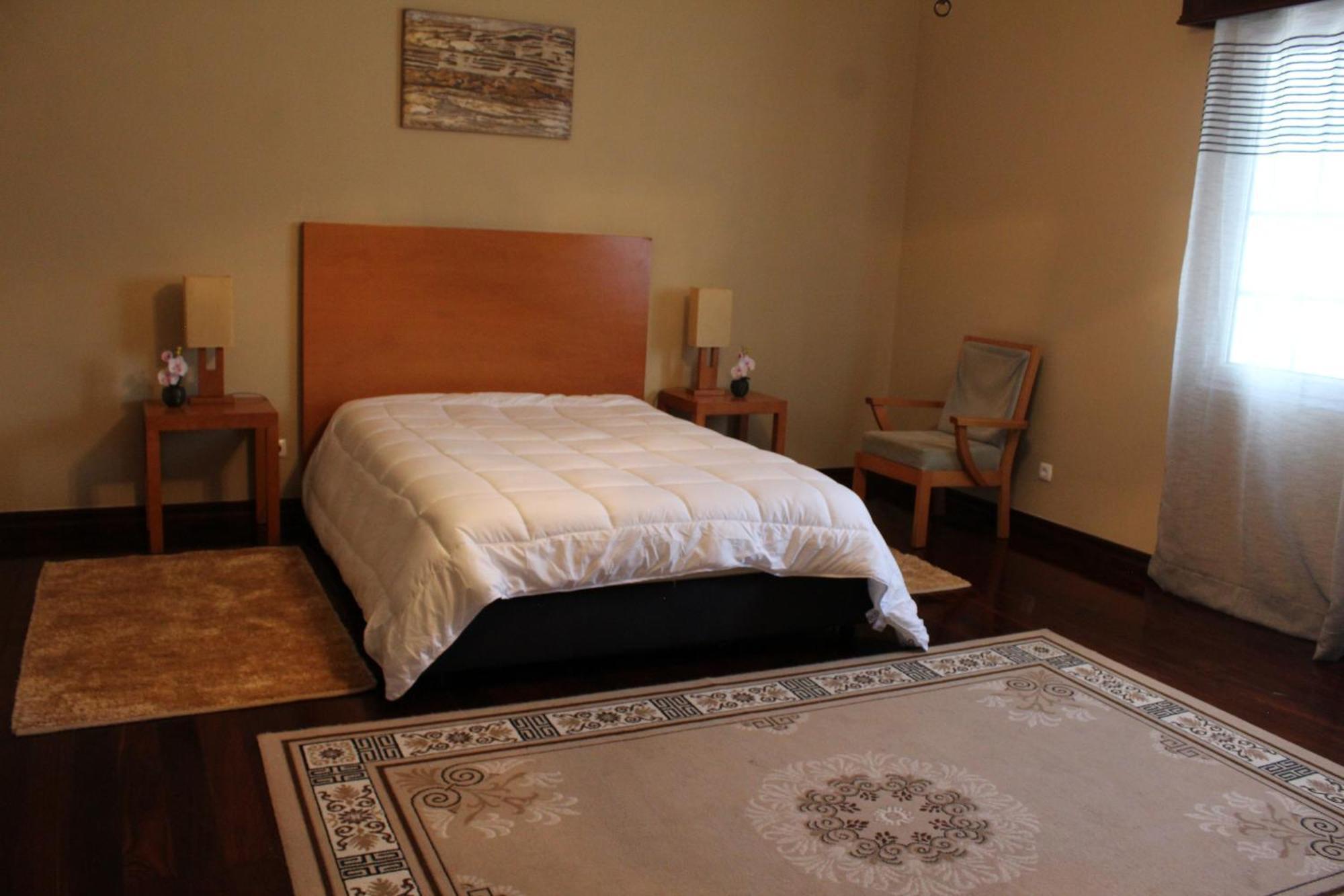 Bella Italia Populo Guest House ปอนตาเดลกาดา ภายนอก รูปภาพ